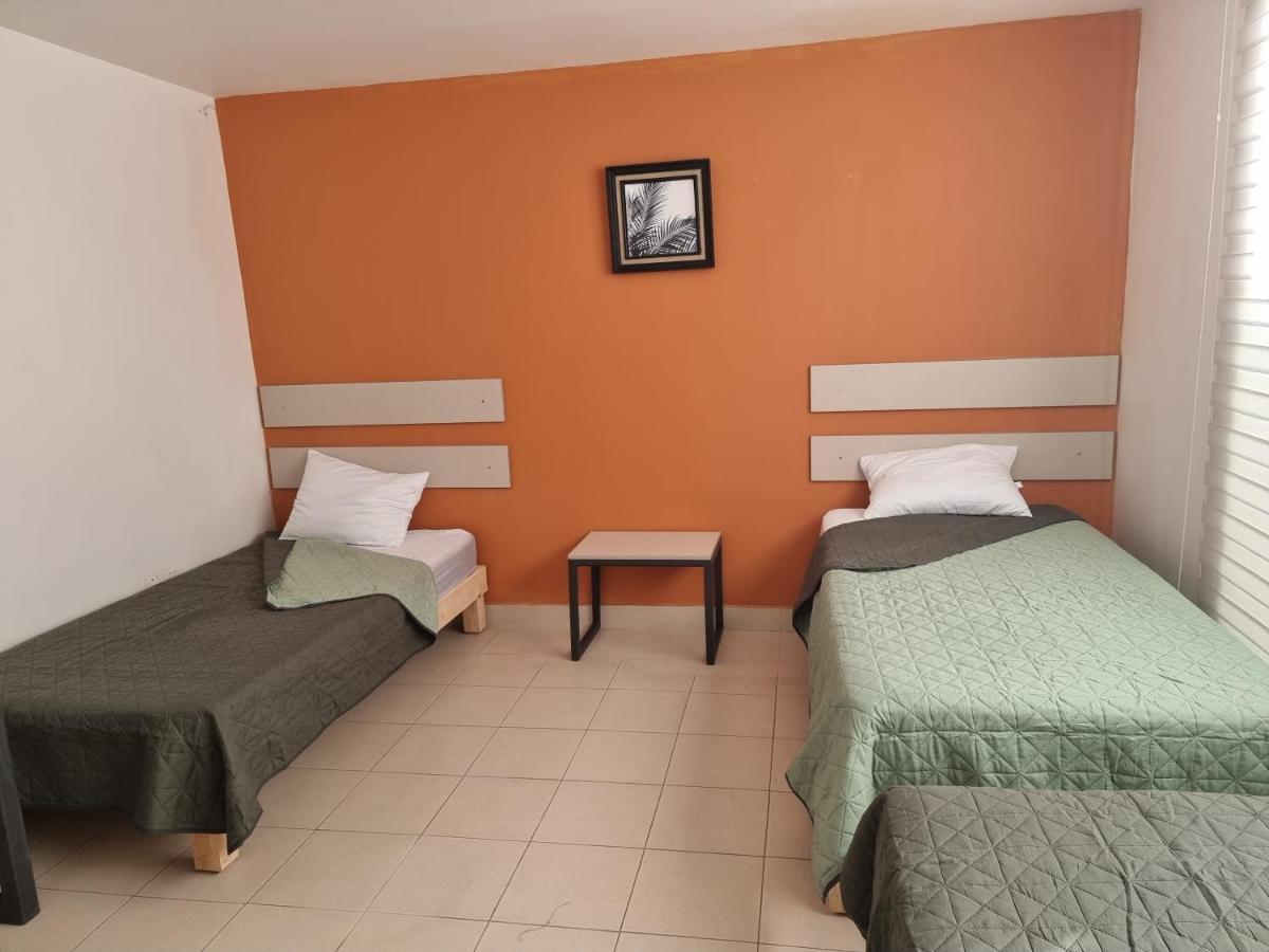 מלון קרטרו Residencia Ximatario מראה חיצוני תמונה